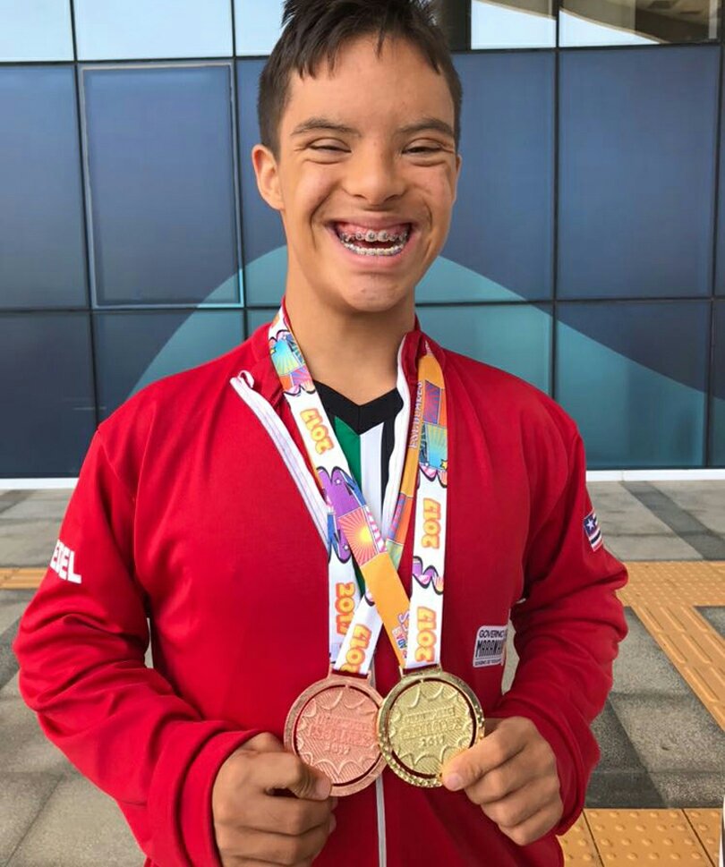 Davi Oliveira conquista ouro nas Paraolimpíadas Escolares 