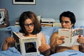 DOMICÍLIO CONJUGAL, de François Truffaut