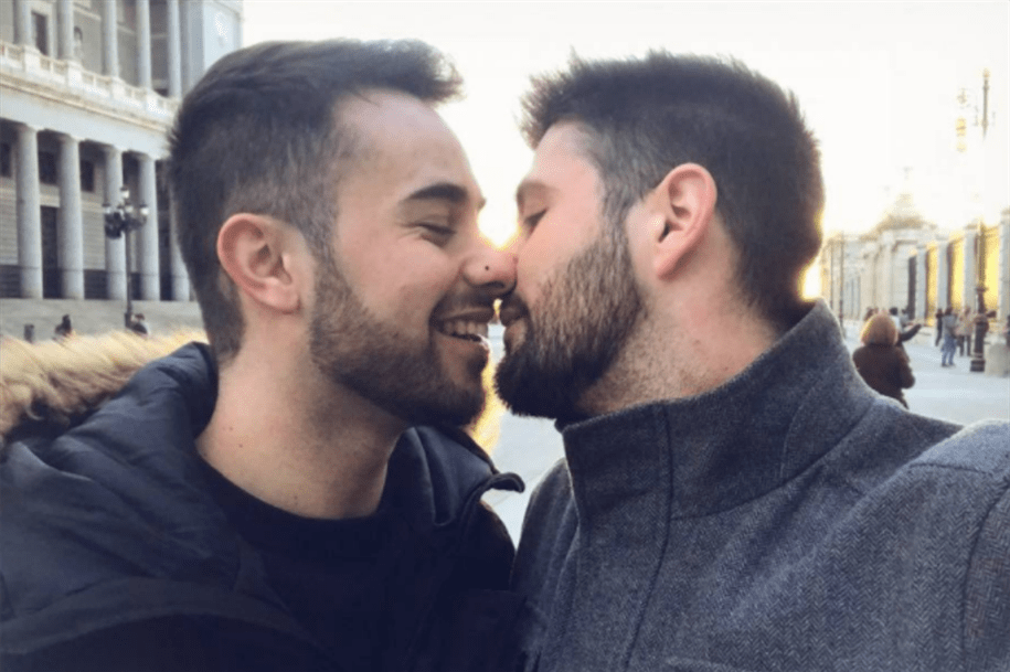 Instagram censura beijo&nbsp;gay