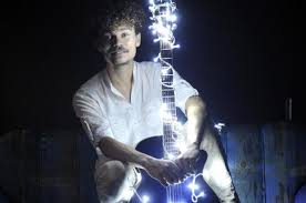 Jesus Luhcas lança música “Pode me chamar de&nbsp;bixa”