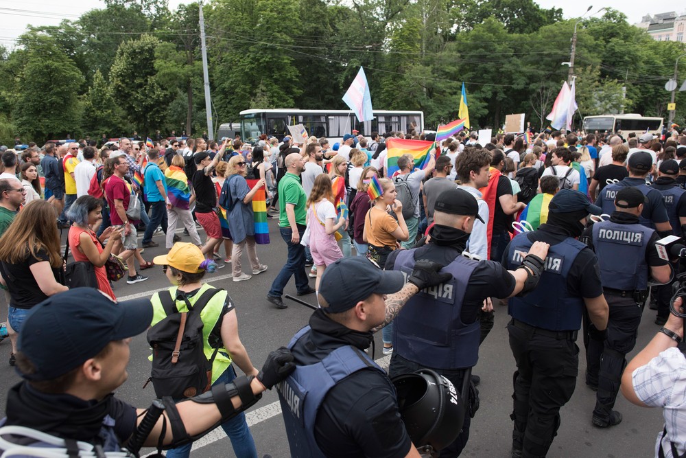 Militantes de direita são presos tentando impedir parada gay em&nbsp;Kiev
