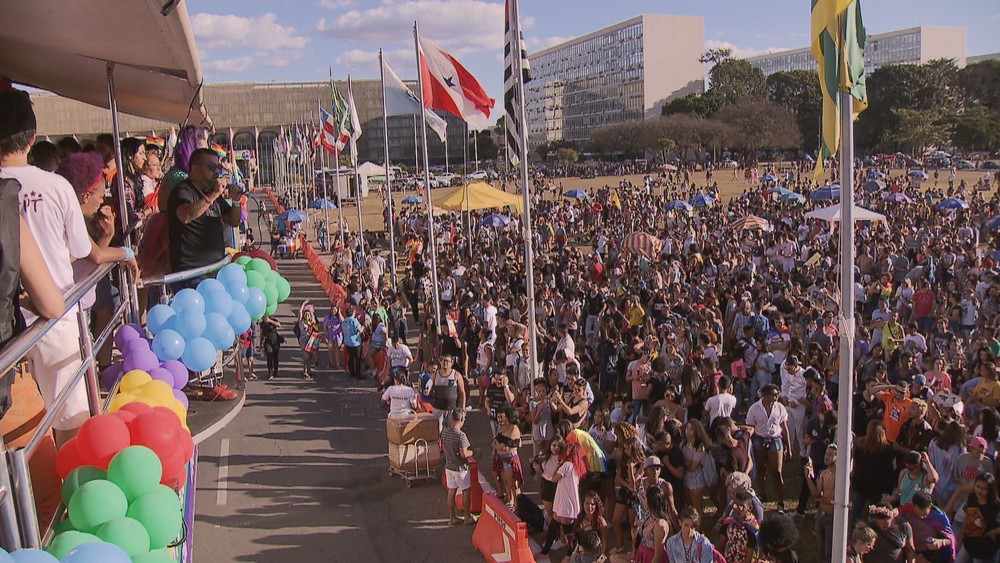 Brasília | Parada LGBT destaca tema de eleições e&nbsp;diversidade