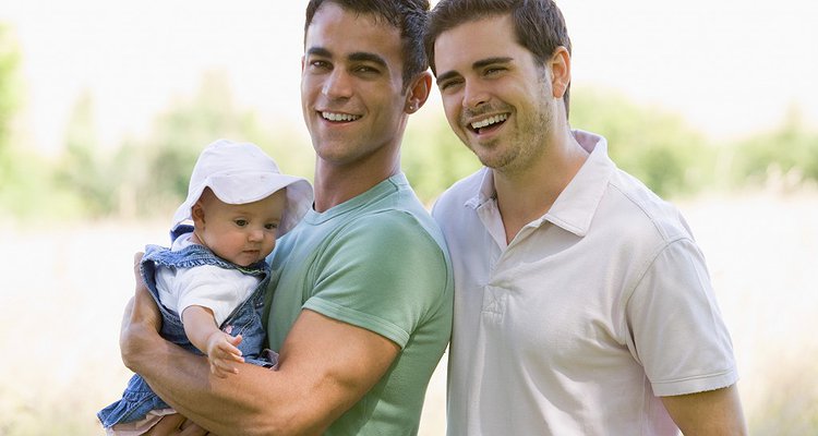 Estudo mostra que crianças com pais do mesmo sexo são mais estáveis&nbsp;emocionalmente