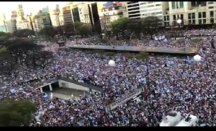 É falso: Protestos na Argentina contra o Governo Estatista (comunista)