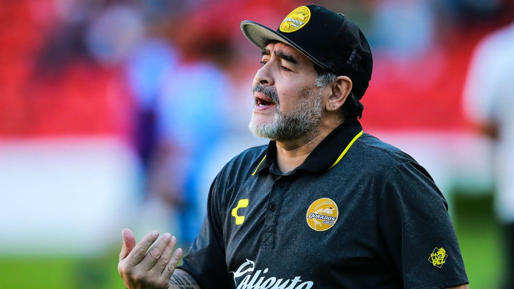 Diego Maradona morre aos 60&nbsp;anos