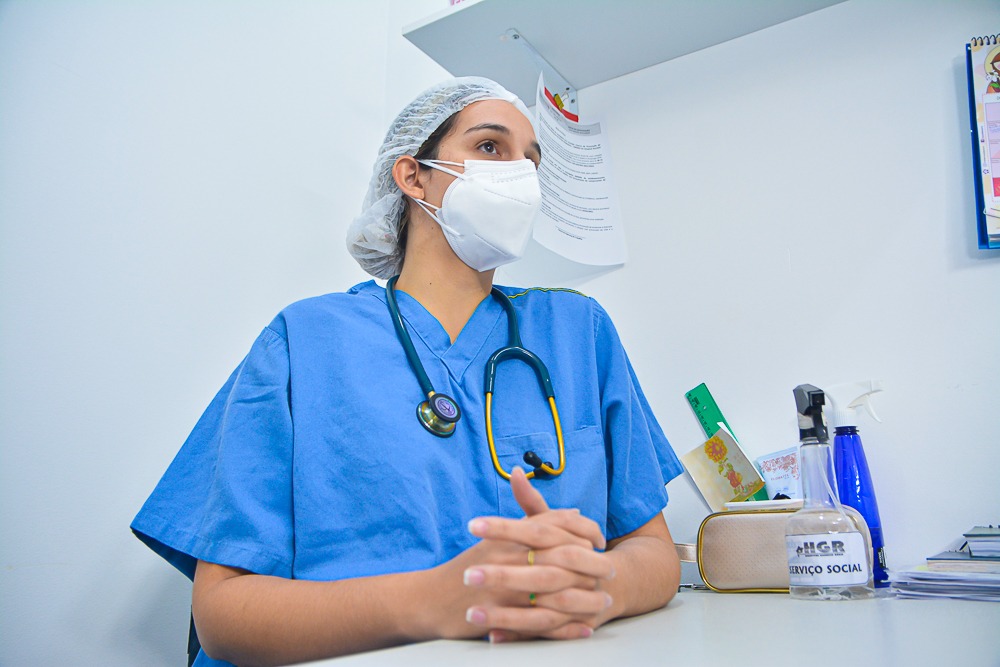 Profissionais da saúde relatam exaustão e pedem apoio da&nbsp;população