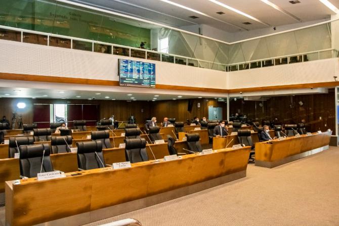 Aprovado projeto que garante atendimento a alunos com deficiência auditiva e visual em cursos&nbsp;preparatórios