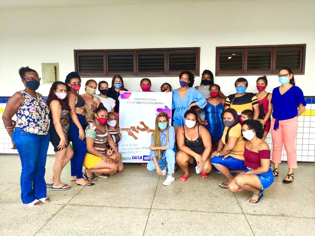 Projeto leva qualificação profissional e incentiva protagonismo feminino no Residencial Jomar&nbsp;Moraes