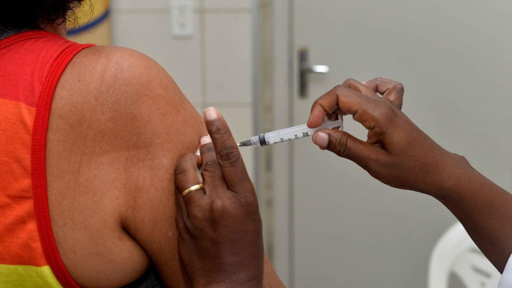 A vacinação contra a Covid-19 deve ampliar as chances&nbsp;profissionais