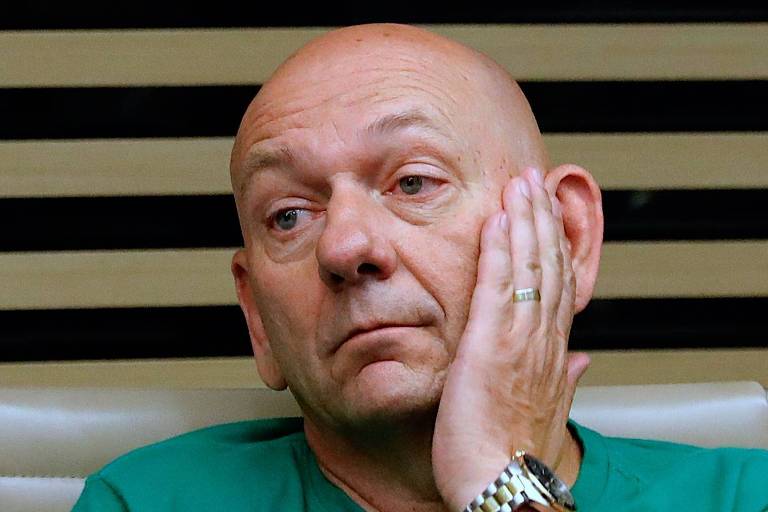 Declaração de óbito da mãe de Luciano Hang foi fraudada na Prevent Senior, diz dossiê entregue à CPI
