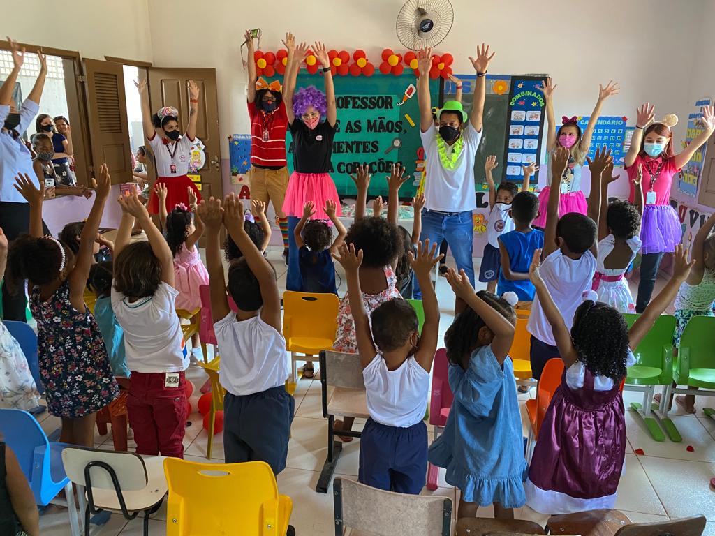 Fribal faz entrega de brinquedos em escolas comunitárias da região metropolitana de São&nbsp;Luís