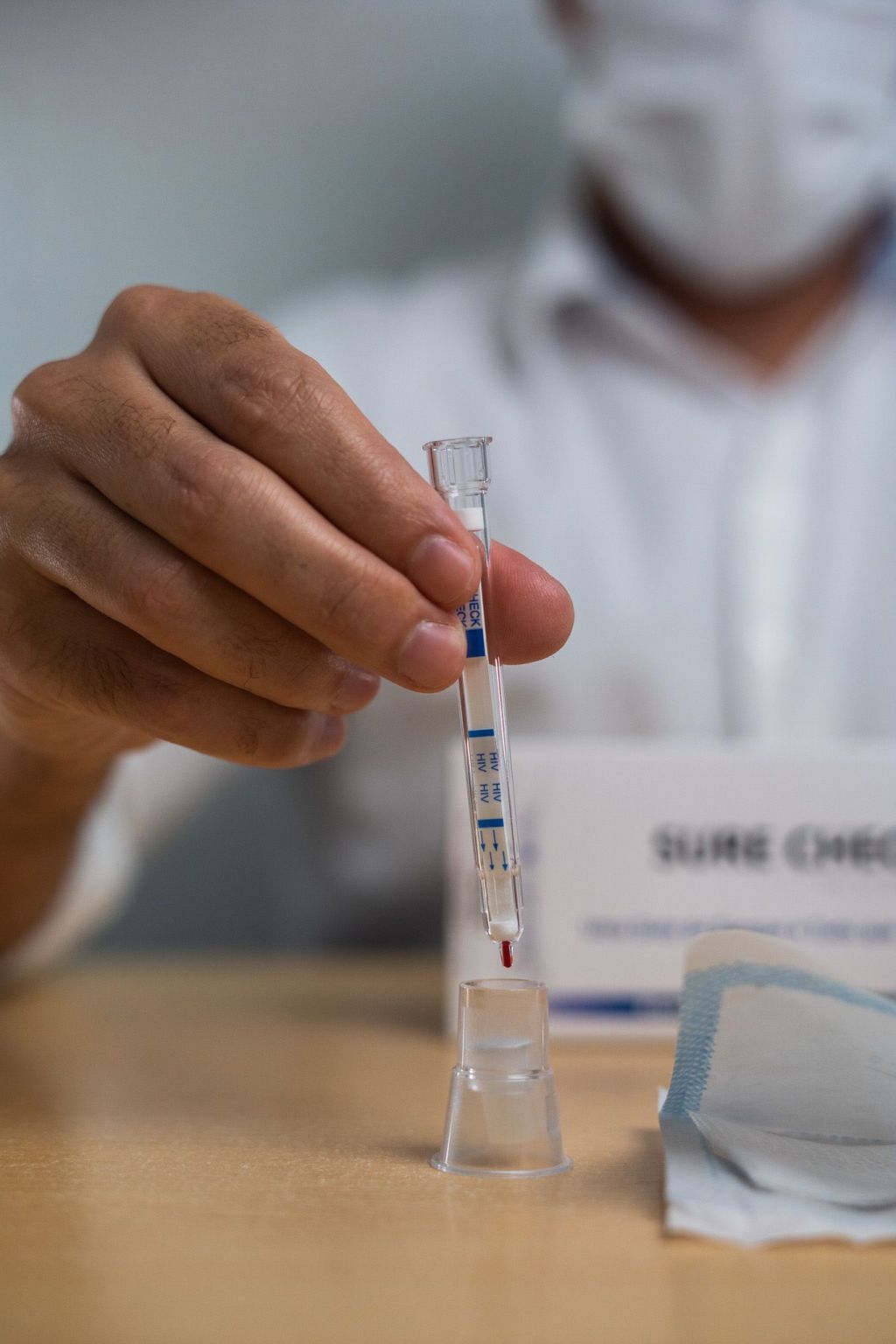 No Dia Mundial da Luta Contra a Aids, chega às farmácias do Brasil autoteste inovador para diagnóstico do&nbsp;HIV