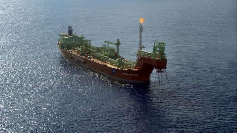 Ponta-pé inicial da indústria petrolífera em um país define sua forma de geração de&nbsp;riqueza