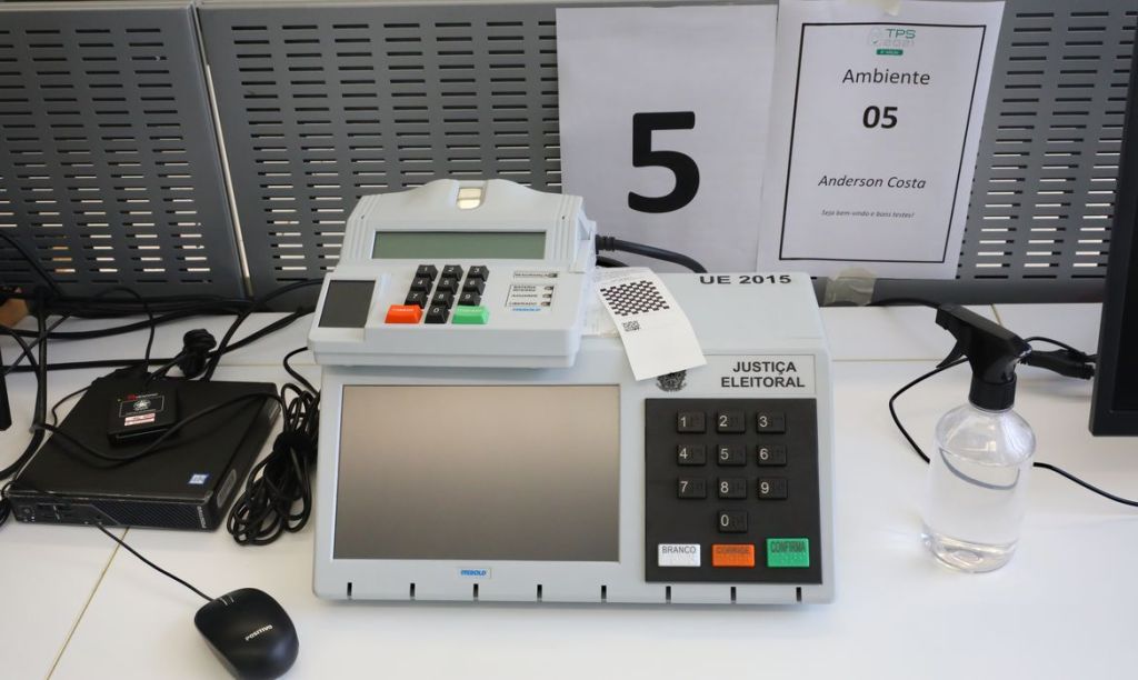 TSE permite que candidato adote nome de coletivos na urna em&nbsp;2022