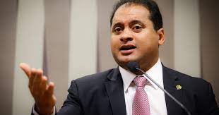 Weverton Rocha anuncia que testou positivo para&nbsp;Covid-19