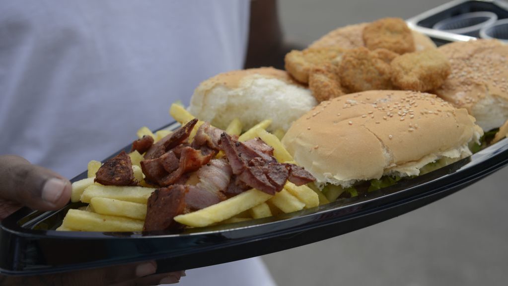 Consumo de alimentos ultraprocessados aumenta a pegada hídrica da dieta&nbsp;brasileira