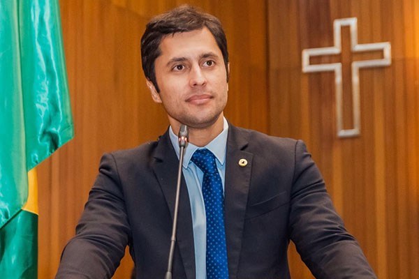 Duarte Júnior perde processo contra ONG de defesa aos animais