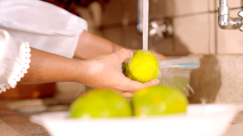 Descubra os 4 erros mais comuns na cozinha e que são prejudiciais à&nbsp;saúde