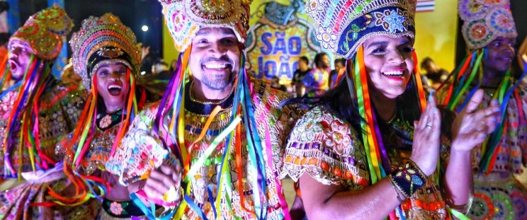 “Pão com Ovo”, Boi de Nina Rodrigues e Cia Barrica encantam plateia do Maranhão de Reencontros no Dia das&nbsp;Mães