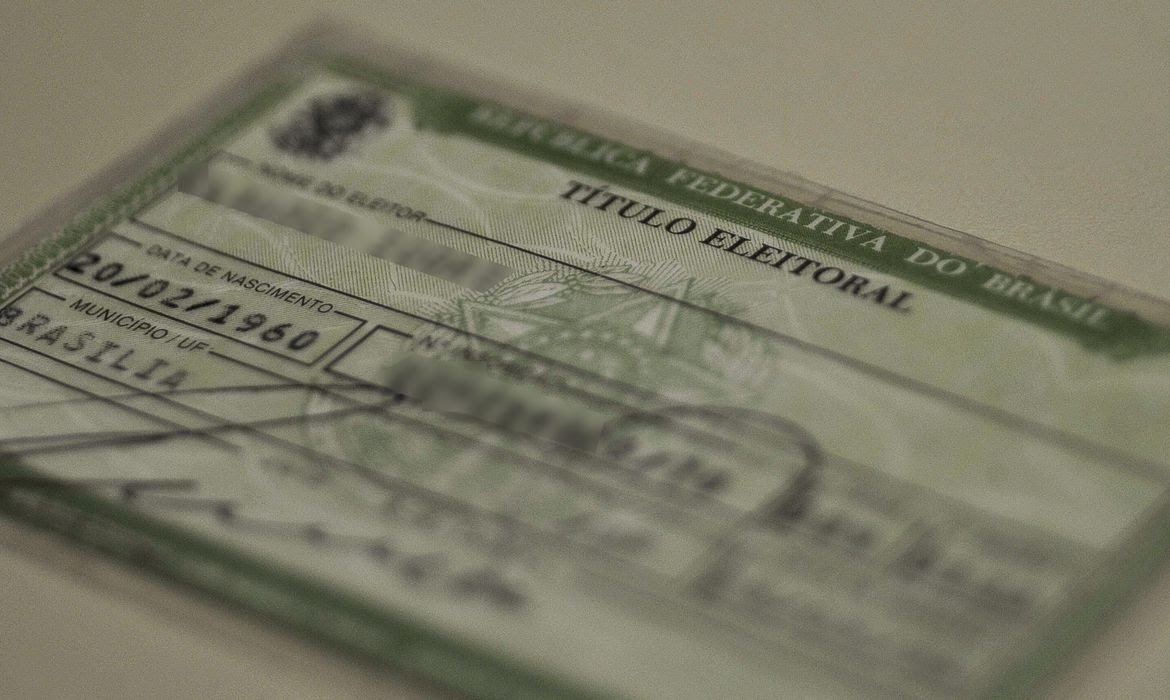 Regularização de título eleitoral leva TSE a suspender outros serviços