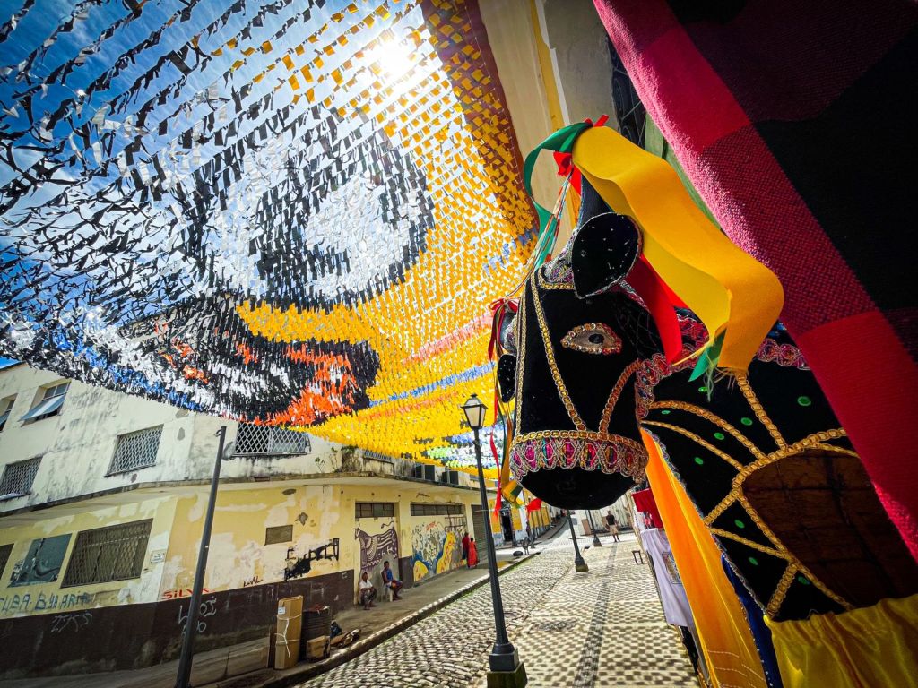 Centro Histórico começa a receber decoração&nbsp;junina