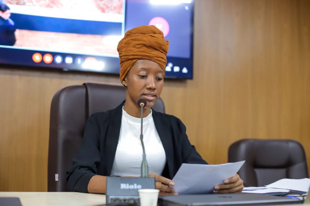 Câmara aprova PL para fornecimento de absorventes higiênicos nas escolas municipais e nas unidades básicas de&nbsp;saúde