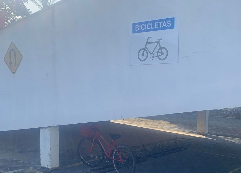 TCE-MA disponibiliza área destinada a estacionamento de&nbsp;bicicletas