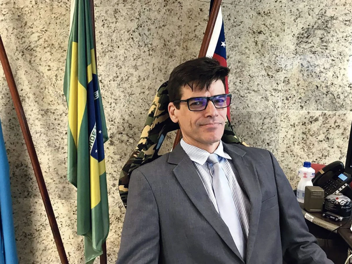 Bancada do crime: Delegado da PF denuncia esquemas de bolsonaristas com traficantes na Amazônia