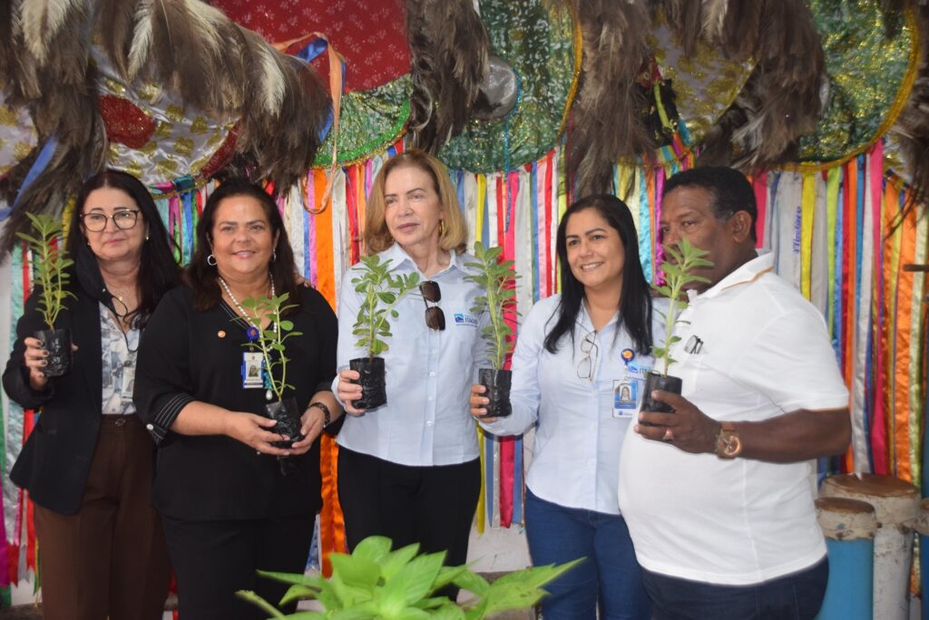 MPMA e Emap entregam plantas medicinais à Associação da Vila Bacanga em São&nbsp;Luís