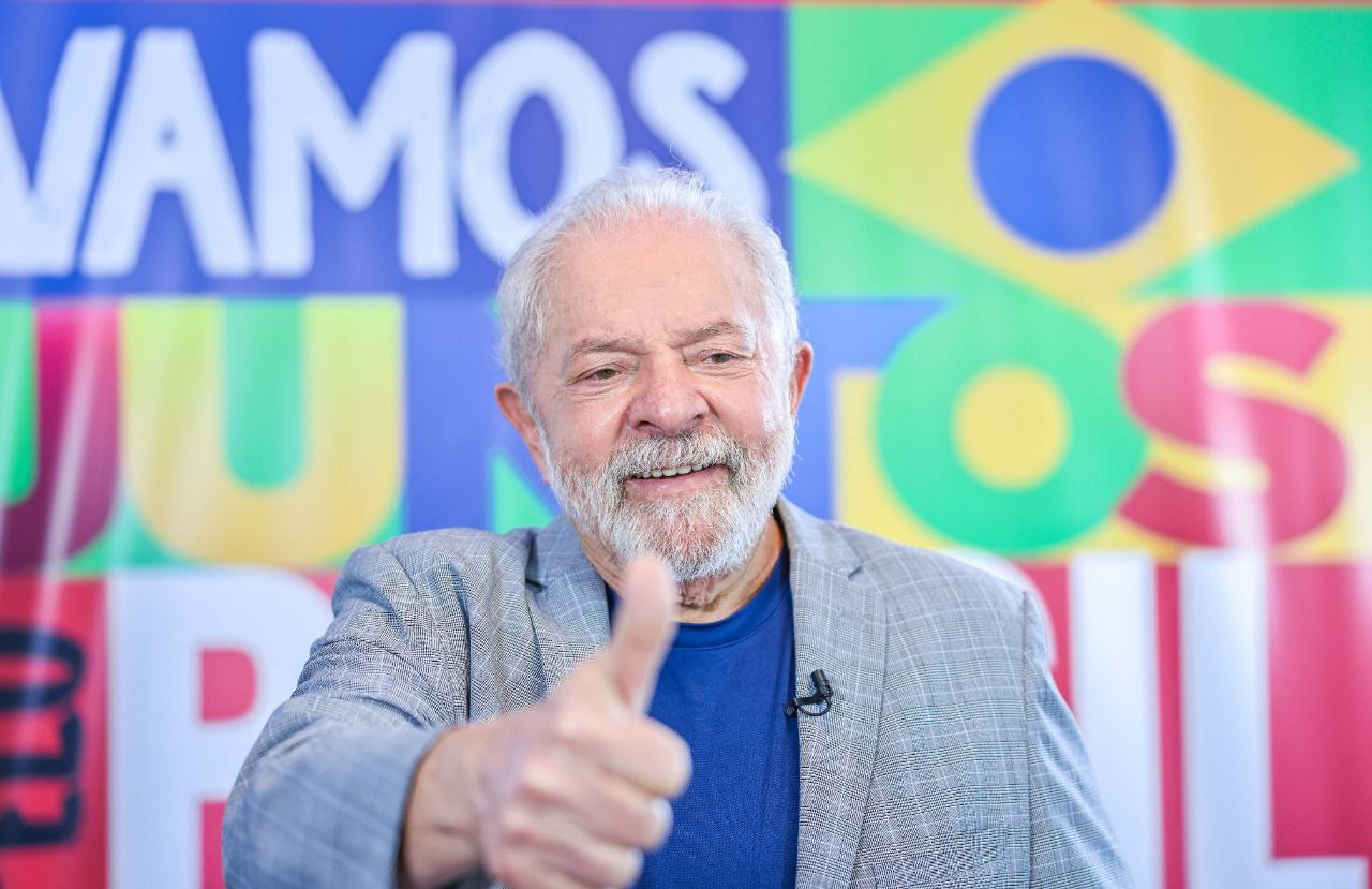 FSB: Lula lidera com 41%, Bolsonaro tem 32% e Ciro sobe para 9%