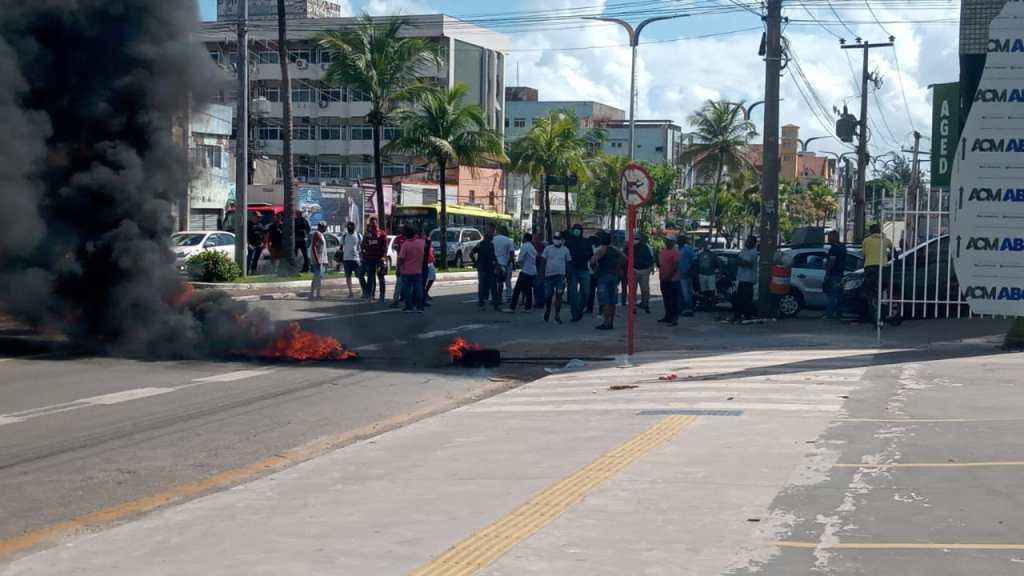 Vigilante fazem manifestação em frente a Semed em São&nbsp;Luís