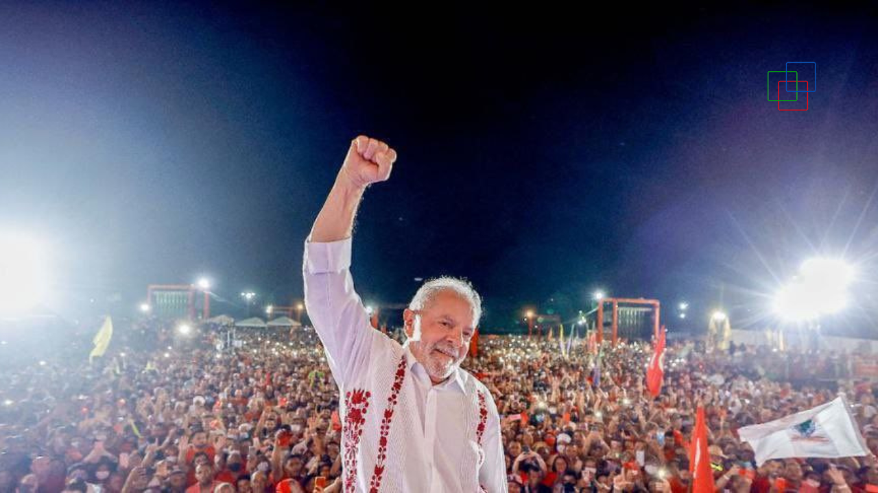 PoderData: Lula mantem liderança e Bolsonaro perde 2 pontos