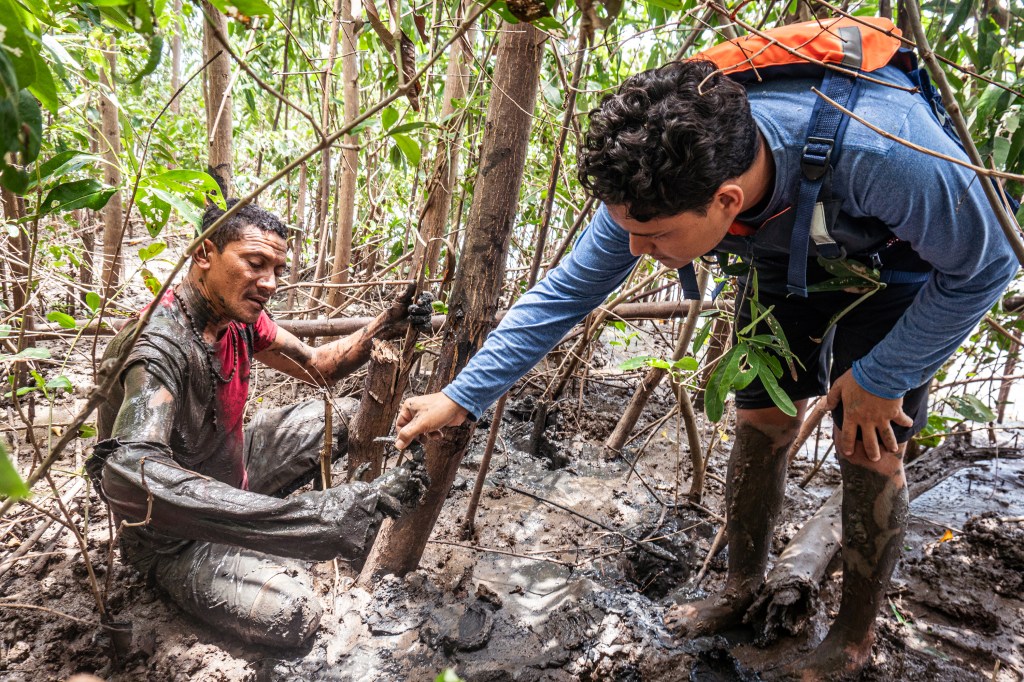 Unidade de Beneficiamento de Caranguejo vai potencializar atividade de coleta de mariscos em&nbsp;Araioses/MA