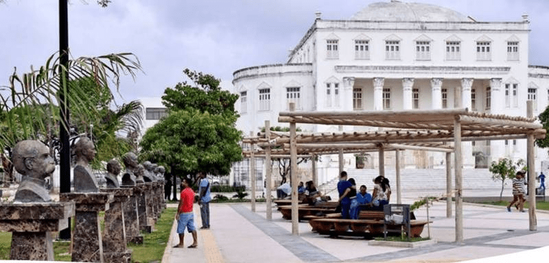 Prefeitura de São Luís entrega placa em reconhecimento ao Instituto Histórico e Geográfico do&nbsp;Maranhão