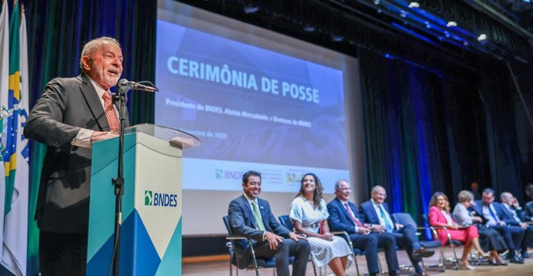 Lula: BNDES voltará a ser motivo de orgulho do povo&nbsp;brasileiro