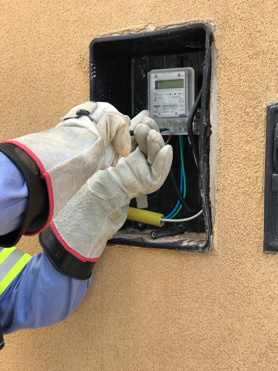 3 serviços relacionados a ligação de energia que talvez você não saiba o jeito certo de&nbsp;solicitar