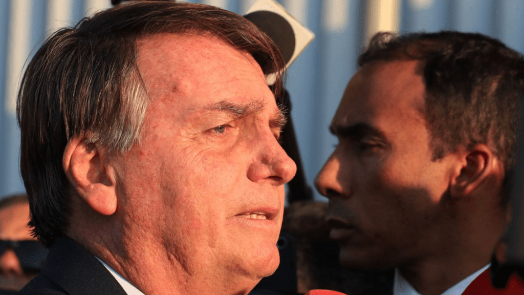 Relator libera julgamento de ação que pode tornar Bolsonaro&nbsp;inelegível