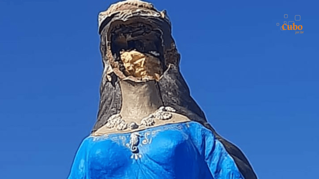Estátua de Iemanjá é depredada na Praia Olho&nbsp;D’Água