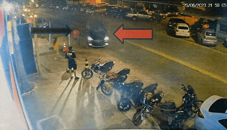 Polícia realiza busca e apreensão em apartamento de suspeito de cometer homicídio em frente a boteco na&nbsp;Forquilha