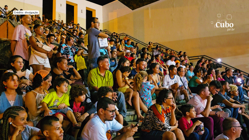 Noite de abertura do Festival Amazônia Encena na Rua em São Luís surpreende com praça&nbsp;lotada