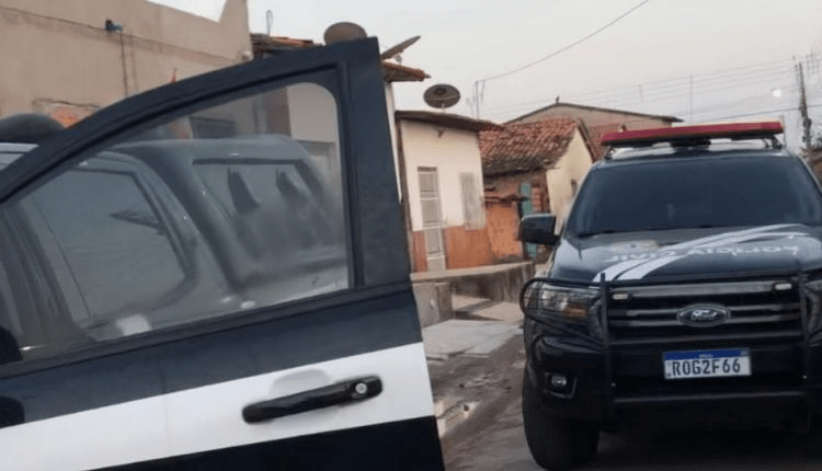 Dupla é presa em flagrante por roubo a estabelecimento comercial em São&nbsp;Luís