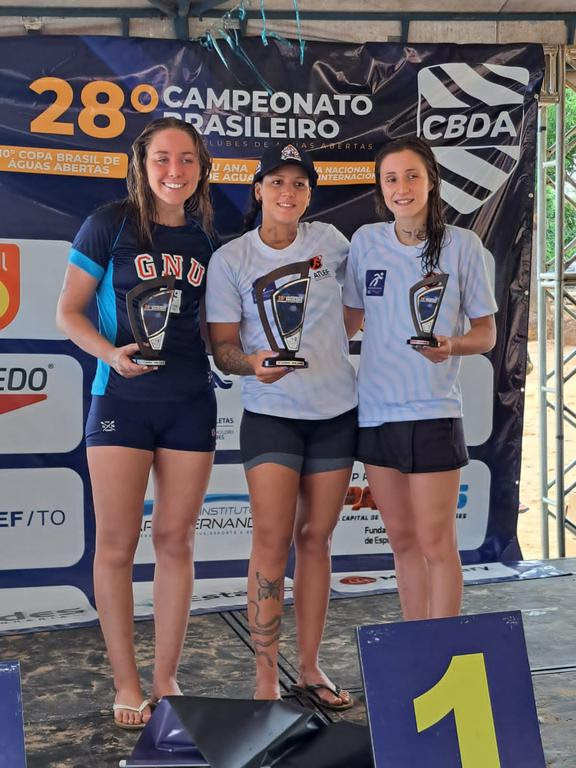 Águas abertas: Carol Hertel e Vitória Alves brilham no&nbsp;Brasileiro