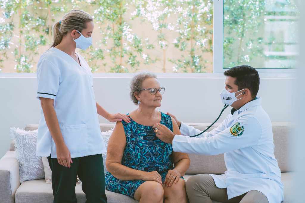 Aumento da população idosa impulsiona economia&nbsp;prateada