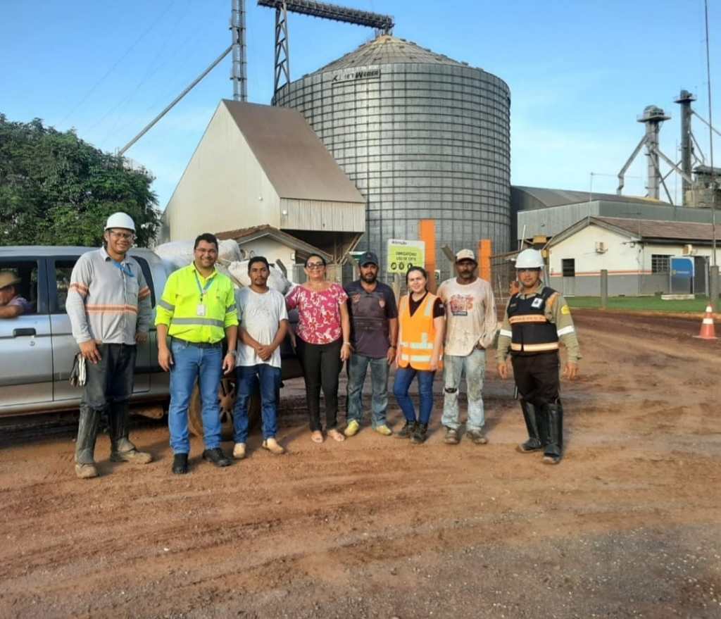 VLI doa resíduos de grãos para agricultores rurais de Porto&nbsp;Franco
