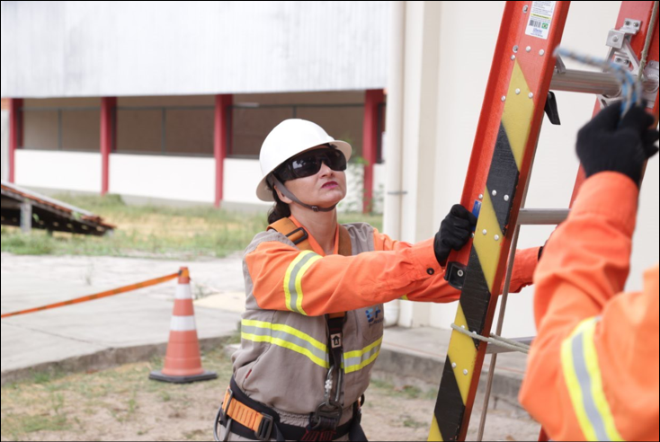 Equatorial Maranhão certifica primeira turma da Escola de Eletricistas composta 100% por mulheres nesta sexta-feira&nbsp;(22)