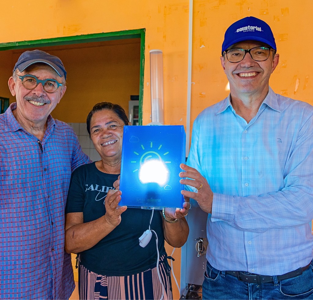 Equatorial Maranhão doa geladeiras para moradores da Ilha do&nbsp;Cajual