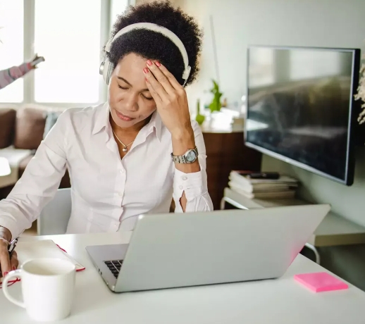 Burnout ou Menopausa?! Similaridades entre os sintomas pode causar confusão no&nbsp;diagnostico