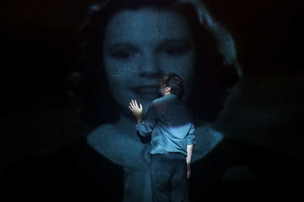 Sucesso de público e crítica, espetáculo “3 Maneiras de Tocar no Assunto” fará temporada única em São Luís nos dias 24 e 25 de&nbsp;abril