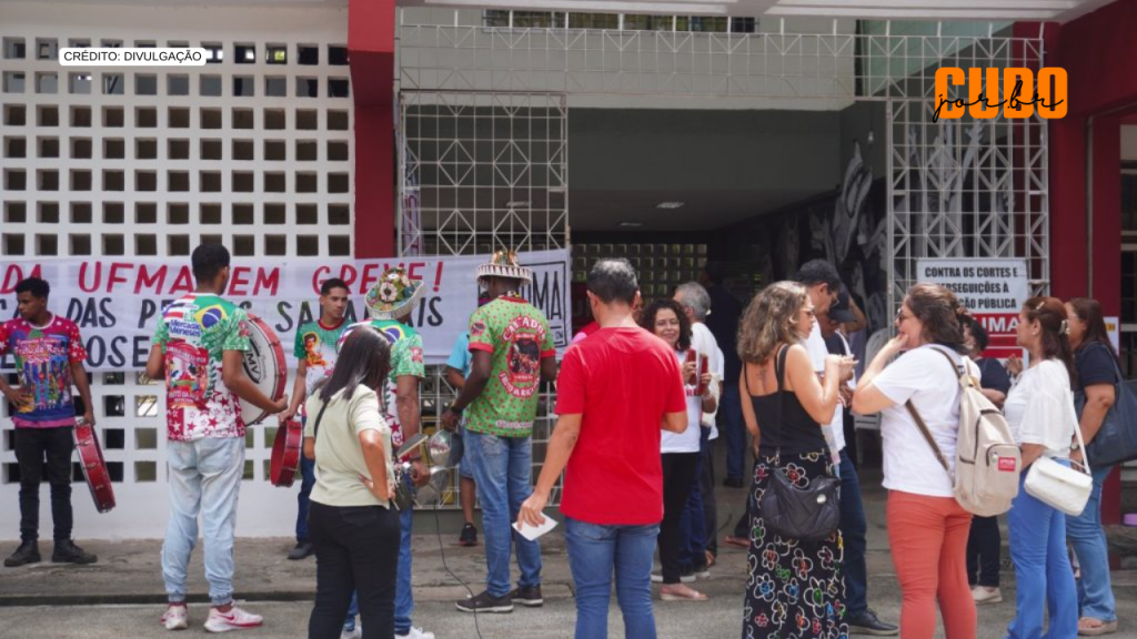 Professores da UFMA realizam ato público contra o autoritarismo da&nbsp;reitoria