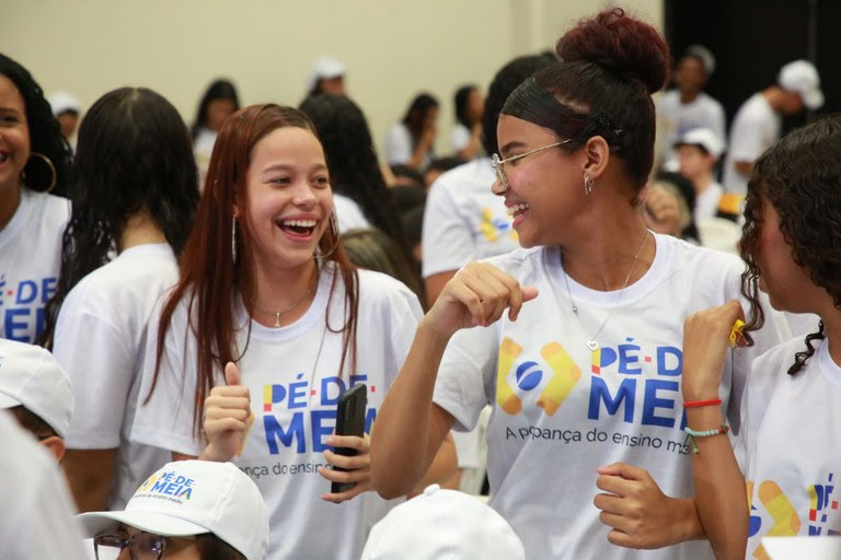 Mais de 156 mil alunos do Maranhão recebem 4ª parcela do Pé-de-Meia a partir desta quarta (26/6)